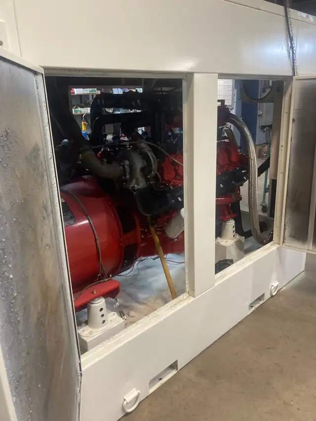 400KW Natural Gas Generator - Bitcoin Mining Power in Other Business & Industrial in Edmonton - Image 6