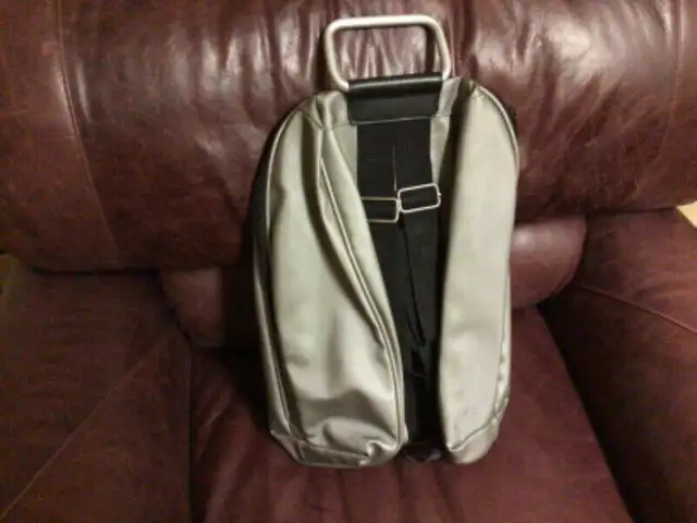 Petit sac à dos in Other in Rimouski / Bas-St-Laurent - Image 3