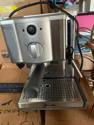 Breville cafe Roma cappuccino/expresso machine, View more