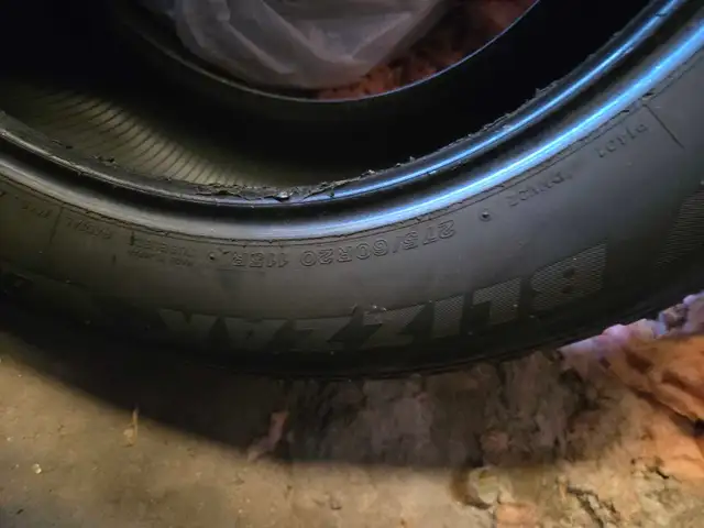 2 Bridgestone Blizzak winter tires in Tires & Rims in Oshawa / Durham Region - Image 4