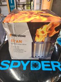 Solo Stove - Titan NIB (box a little damaged)