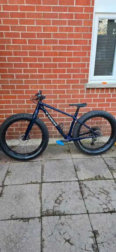 New "2022" Trek Farley 9.6 Upgraded - New Bars - Deity Carbon 35mm Grips - Raceface 33mm Stem - FSA...