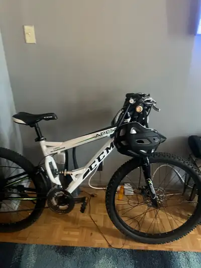 ccm mountain high quality shocks matching helmet 29 inc, View more
