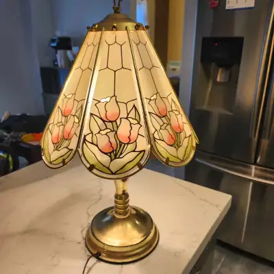 Vintage Tiffany Style Tulip Design Lamp, View more