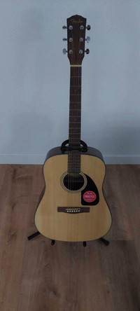 Fender Accoustic Guitar and Case