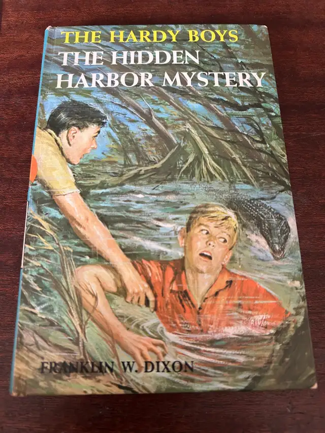 The Hardy Boys book #14 The Hidden Harbor Mystery in Children & Young Adult in City of Toronto - Image 2