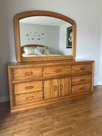bureau pour chambre avec un miroir en bois massif