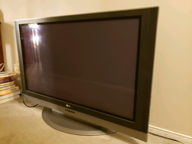 LG 50 inch Plasma TV- for parts 
 in TVs in Mississauga / Peel Region - Image 2