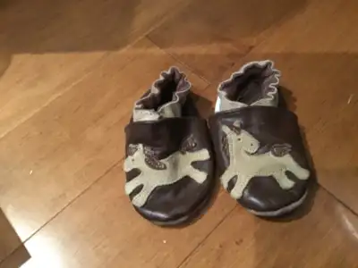 ROBEEZ BRAND SOFT SOLES SLIPPER SHOES 0-6 MONTH BROWN HORSES
