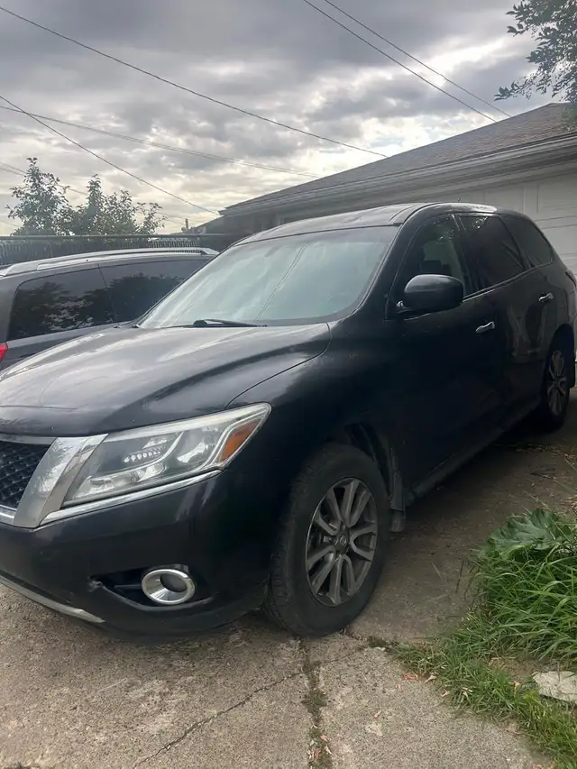 2015 Nissan Pathfinder553399112497909761