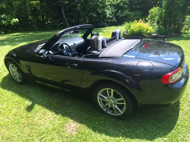 Mazda MX-5497678988566210561