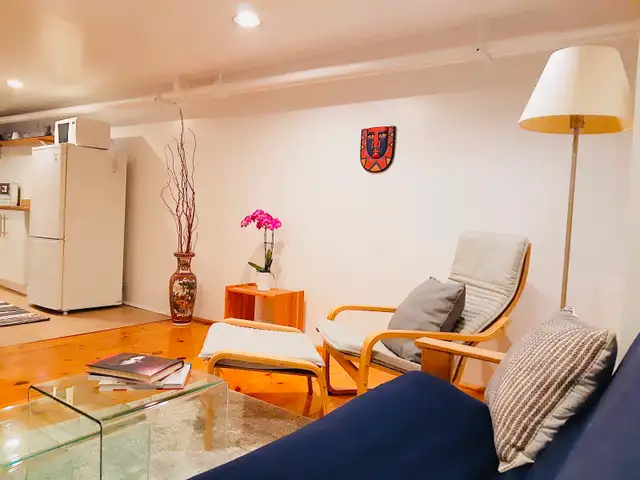 Bloor & Ossinton - Downtown Toronto Suite