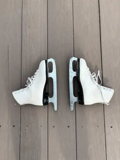 Figure skates Ice skates for kids $10, View more