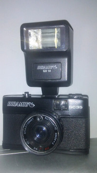 Diramic SC 35 ( Zenit ) Rangefinder 35mm Film Camera W/ Flash