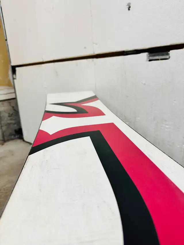 Lamar kids snowboard 125 cm with Lamar jr bindings in Snowboard in Markham / York Region - Image 8