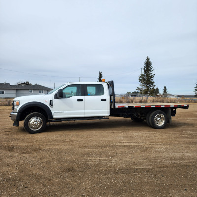 2022 Ford F-550 Chassis Lariat 4x4 SD Crew Cab DRW