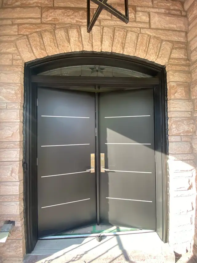 professional painter64728170439299124