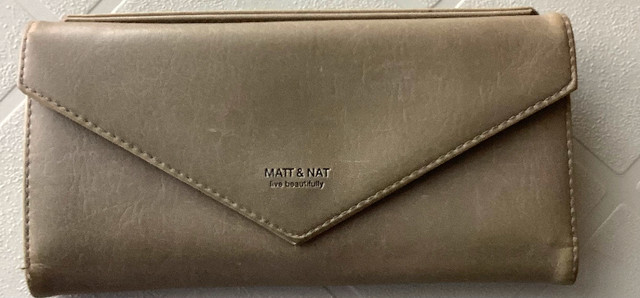 Matt & Nat Carrying Wallet in Women's - Bags & Wallets in Regina