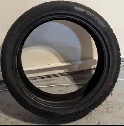 Selling a brand new set of 4 premium winter tires – Pirelli Scorpion Winter, size 275/40 R22 108V M+...