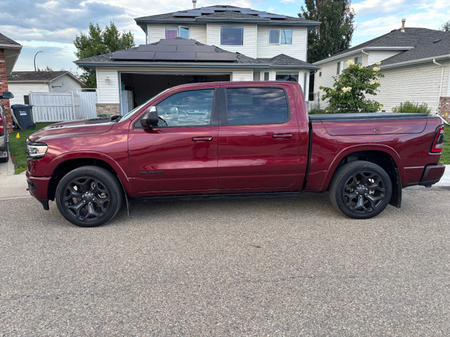2022 RAM 1500 LIMITED NIGHT EDITION PRIVATE SALE in Cars & Trucks in Red Deer
