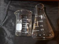 Lab Glassware - Pyrex 100mL Beakers & 125mL Erlenmeyer Flasks