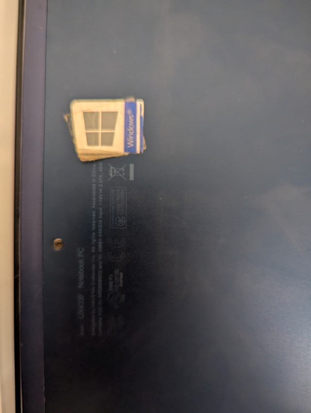 ASUS ZenBook 14 UX433FA-DH74 Ultra-Slim Laptop in Laptops in City of Toronto - Image 4