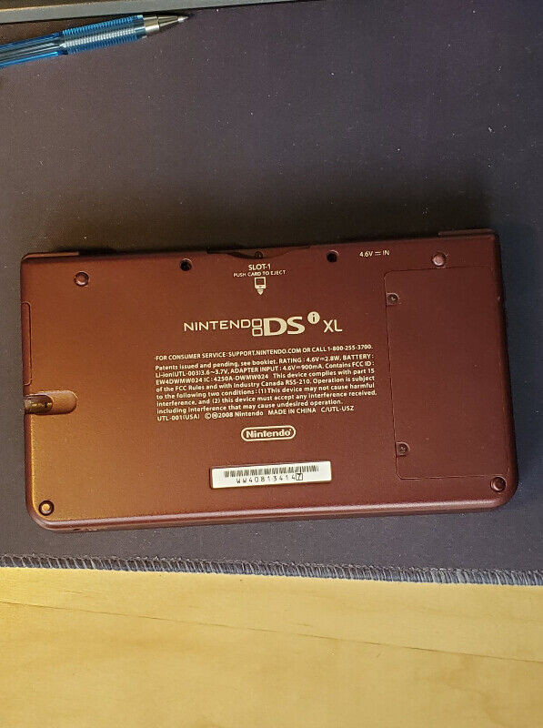 Nintendo DSiXL for parts dans Nintendo DS  à Ville de Montréal