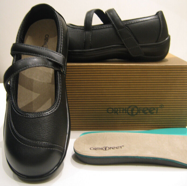 WOMEN'S NEW "ORTHOFEET" SHOES 7.5WW in Women's - Shoes in Hamilton