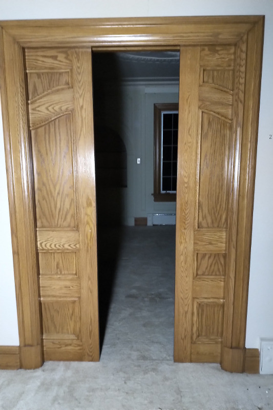 Doors - Indoor, 1 3/4", High End, Oak, Solid Core, 3-Panel in Home Décor & Accents in Markham / York Region - Image 3