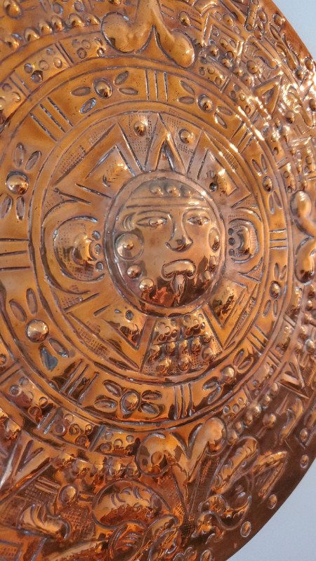 JGG Maya Aztèque Assiette cuivre mexicain Mexican copper dish dans Décoration intérieure et accessoires  à Laval/Rive Nord - Image 2
