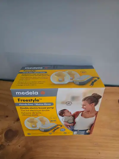 Medela Freetstyle Breast Pump BNIB, View more