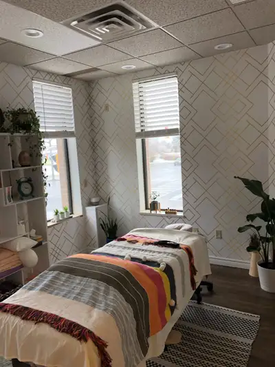 Treatment Room Available for Sublet – Waterloo Wellness Clinic 15 Westmount Rd S, Waterloo, ON We ha...