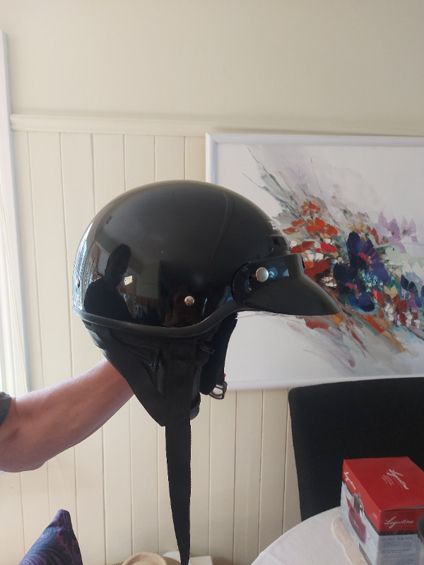 Motorcycle/ATV Helmet in Motorcycle Parts & Accessories in Peterborough - Image 4