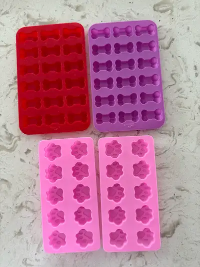Free dog treats silicone molds. Must pick up in Beaumont.