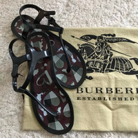 ❌ PRICE DROP ❌Authentic Burberry Rubber T-Strap Sandals