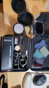 Strobepro x200 kit for sale with extras
Barely used