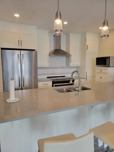 FULLY FURNISHED 2BDRM 2 BATH CONDO SHORT OR LONG TERM FANTASTIC BUILDING. - walkable to everything d...