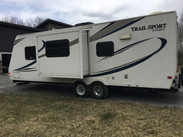2011 Trail Sport R-Vision 25ft in Travel Trailers & Campers in Trenton - Image 3