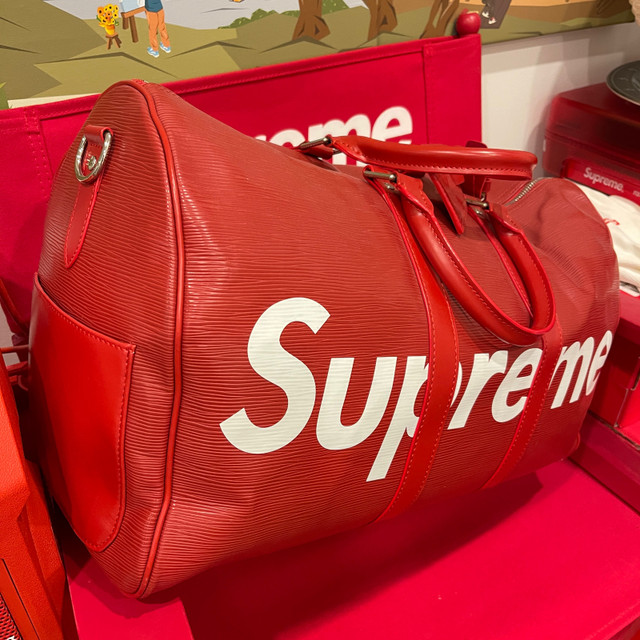 Supreme Louis Vuitton handbag ( Replica) in Men's in Markham / York Region