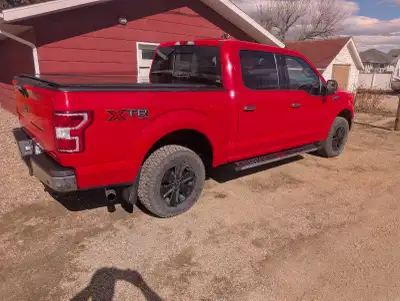 3.5 eco boost 4x4 Super crew Tonneau cover, running boards Tow package, box liner Big navigation scr...