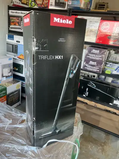 Miele Triflex HX1 Cordless Vacuum – Made in Germany- Open box, View more