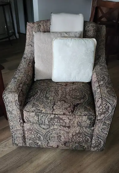 LA-Z-BOY Swivel Rocker Arm Chair, View more