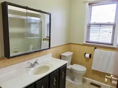 Extremely spacious private room available in a large, well-maintained shared house on Harmony Rd N,...