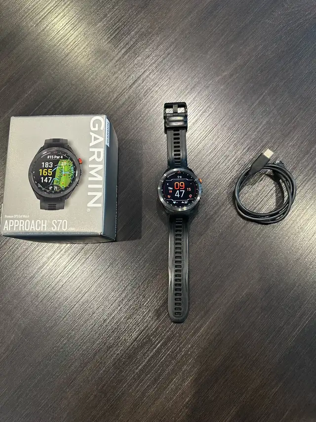 Garmin Approach S70 Golf Watch628632608211221223