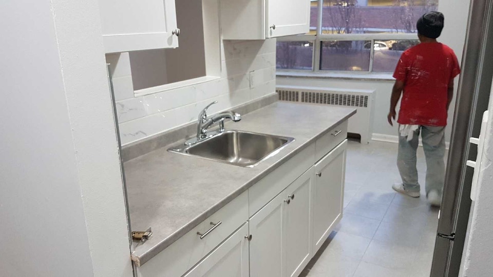 Beautifully Renovated 1BDRM Apartment near Juravinski 2