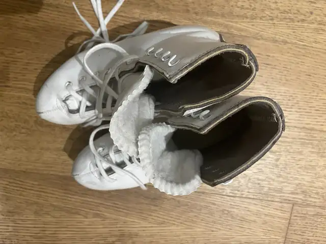 Dominion Figure Skates in Skates & Blades in City of Toronto - Image 6