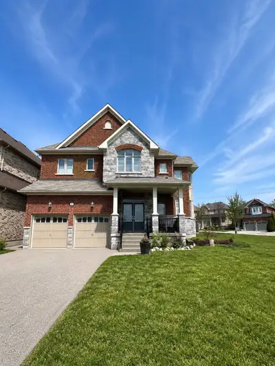 CORNER-LOT LUXURY! SPACIOUS 4-BEDROOM FAMILY HOME IN BOWMANVILLE $3,250/month | Available Now 6 Park...