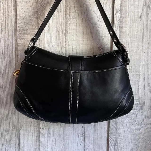 Coach Soho small shoulder bag in Women's - Bags & Wallets in City of Toronto - Image 3