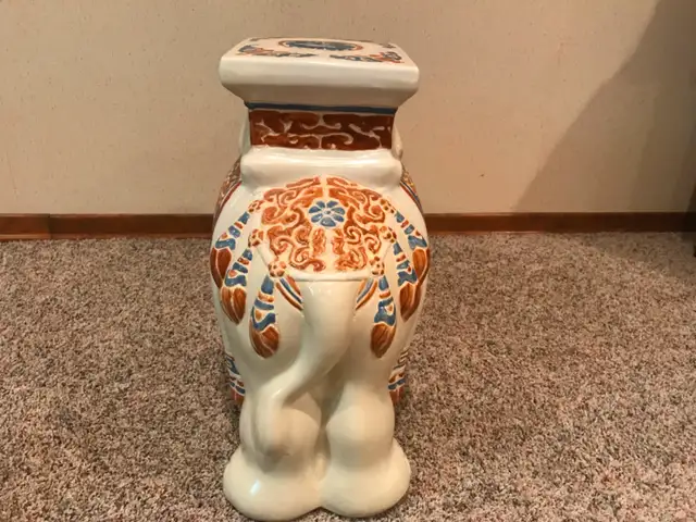 Ceramic Elephant in Home Décor & Accents in Strathcona County - Image 5