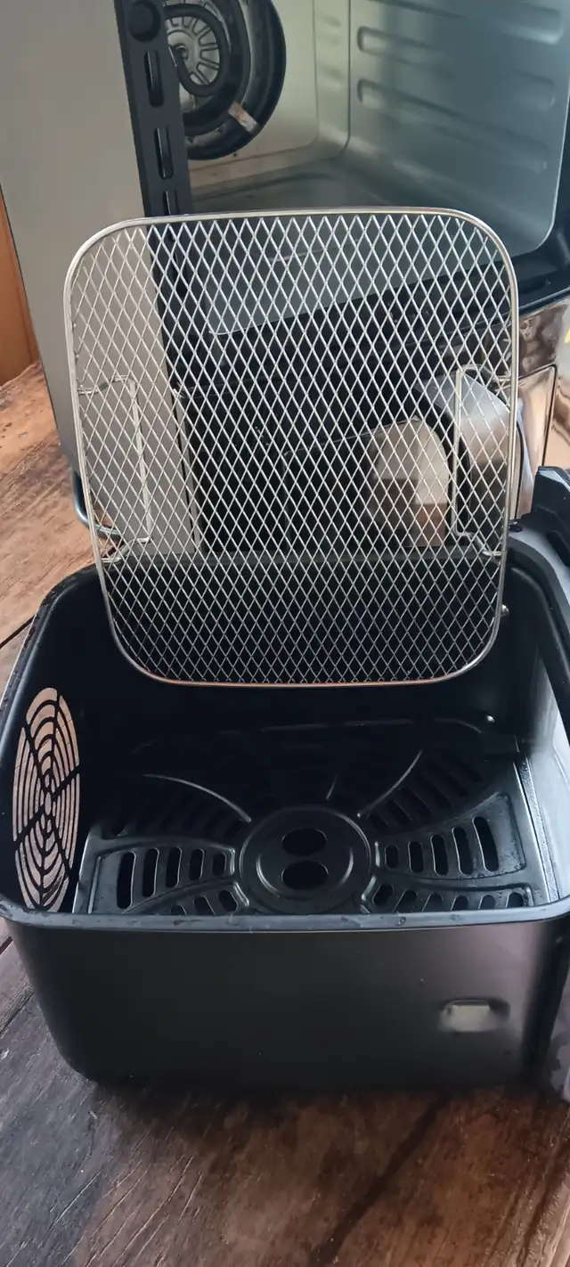 Friteuse à air in Other in Sherbrooke - Image 3